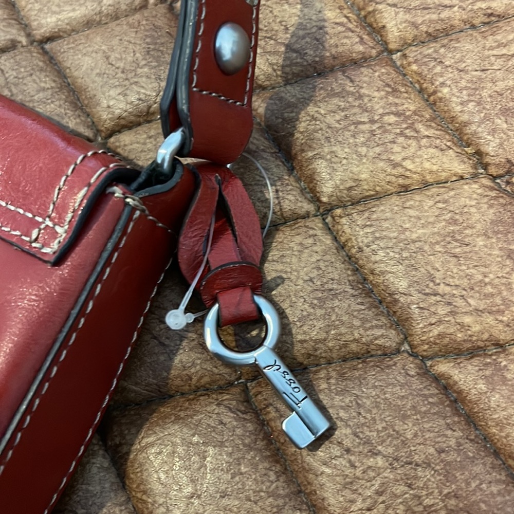 Fossil Red Leather Shoulder Clutch Wristlet - Picture 6 of 11